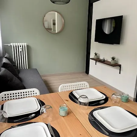 F2 Au Coeur Des Volcans D'auvergne Apartamento